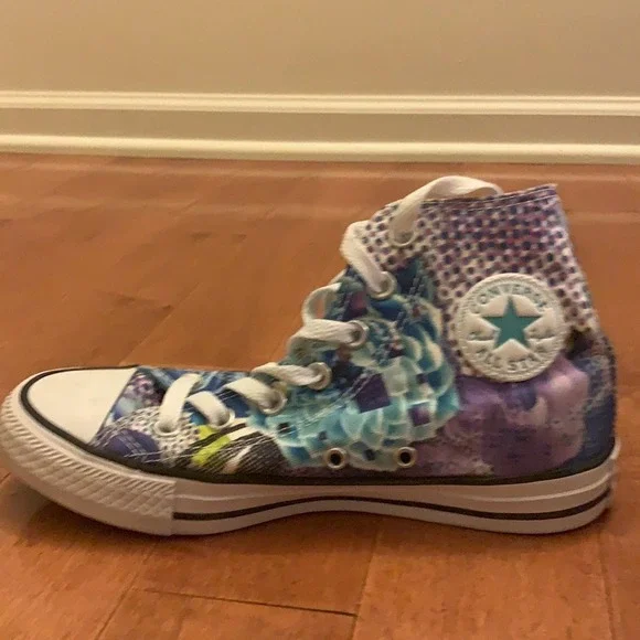 Converse Chuck Taylor All Star High Top Shoes Women's Size 6 MulticolorFloral - Picture 2 of 6